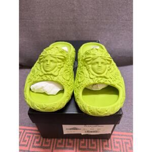 Brand new Versace pool slide Barocco Citron